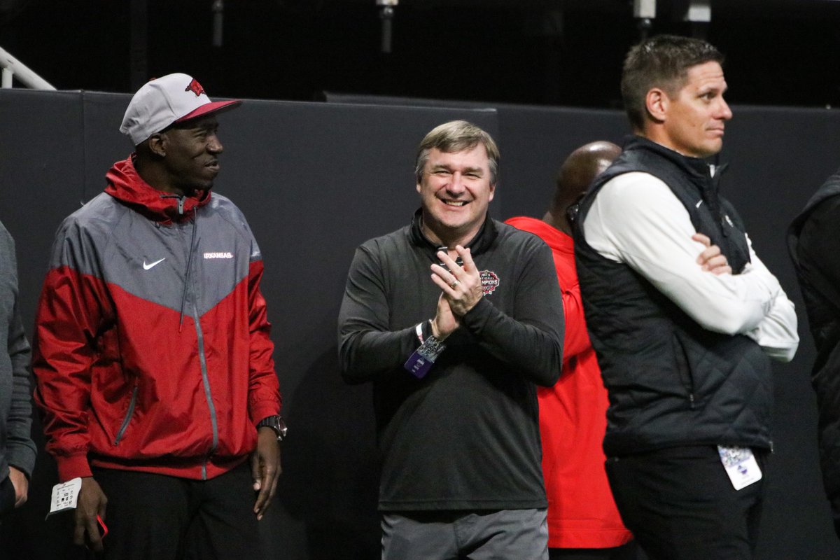 On3 Recruits (@on3recruits) on Twitter photo Georgia HC Kirby Smart is in attendance to watch 'Dawgs 2025 RB commit Bo Walker and 2025 Five-Star Plus+ DL Elijah Griffin🐶
(📸: <a href="/JeremyO_Johnson/">Jeremy Johnson</a>)
Read: on3.com/college/georgi… Georgia HC Kirby Smart is in attendance to watch 'Dawgs 2025 RB commit Bo Walker and 2025 Five-Star Plus+ DL Elijah Griffin🐶
(📸: <a href="/JeremyO_Johnson/">Jeremy Johnson</a>)
Read: on3.com/college/georgi…