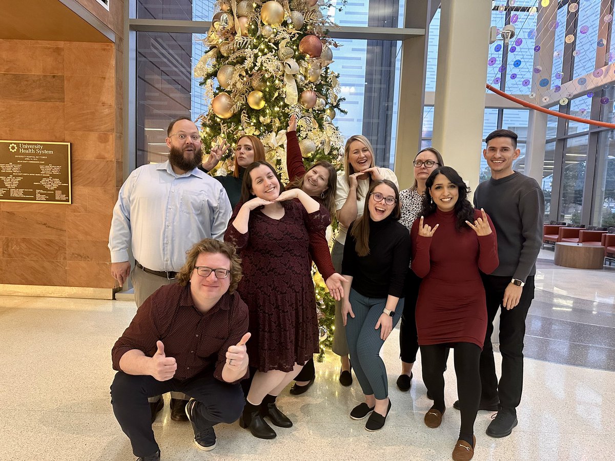Samantha Aguilar, PharmD, BCIDP, AAHIVP (@samaureus) on Twitter photo Happy holidays from <a href="/UnivHealthSA/">University Health</a> ID pharmacist 🦠🧫💊(+ 2 ID residents 🤗) 🎄🎂🥰 I love feeling part of a team with these smart, caring, passionate individuals <a href="/UHPharmRes/">University Health Pharmacy Residency Programs</a> Happy holidays from <a href="/UnivHealthSA/">University Health</a> ID pharmacist 🦠🧫💊(+ 2 ID residents 🤗) 🎄🎂🥰 I love feeling part of a team with these smart, caring, passionate individuals <a href="/UHPharmRes/">University Health Pharmacy Residency Programs</a>