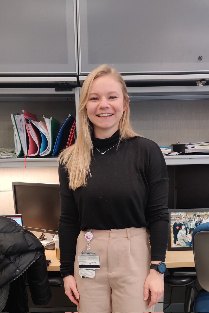 Yayyy!!!  New PhD candidate alert in #jankowskilab 
<a href="/KourtSprague26/">Kourtney Sprague</a> 
#phdvoice 🥂🍻