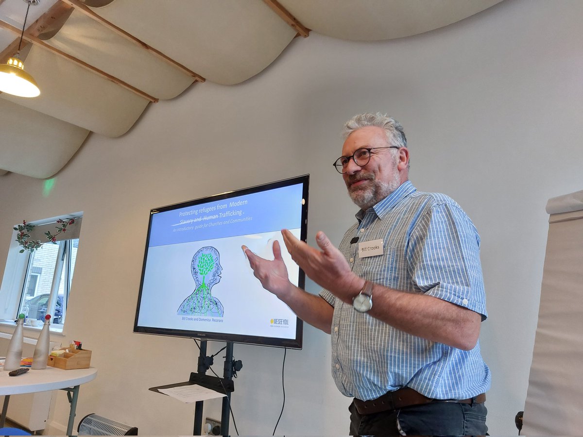 RuralSouthWold's tweet photo. Great to be with the @theclewer today as we discussed #ModernSlavery #refugees and the #churches response. Helpful to hear of the expertise of @Hastia1970. Apt that I should be travelling back to @DioceseOfYork @CottrellStephen @churchofengland  #InPlainSight https://t.co/8xmNbh70jT