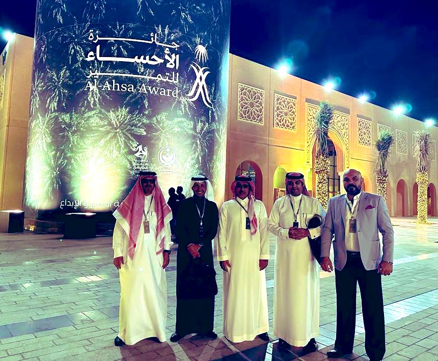 أكثر ما أعجبني في حفل #جائزة_الأحساء_للتميز هو ما عرضه الفيلم التعريفي للجائزة من صور مميزة ورائعة من #الاحساء لكن الأجمل، هو المنهجية العلمية التي اعتمدت عليها الجائزة،بمبادرة مميزة من سمو الأمير #سعود_بن_طلال التي ستؤسس لمنهجية معتبرة يُعتمد عليها عند التفكير في أي مبادرة قادمة