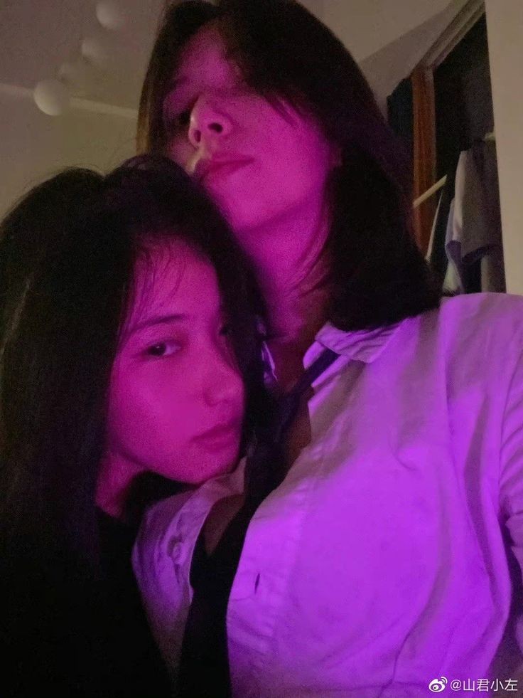 everything sapphic 🌷 (@sapphicsluvs) on Twitter photo 