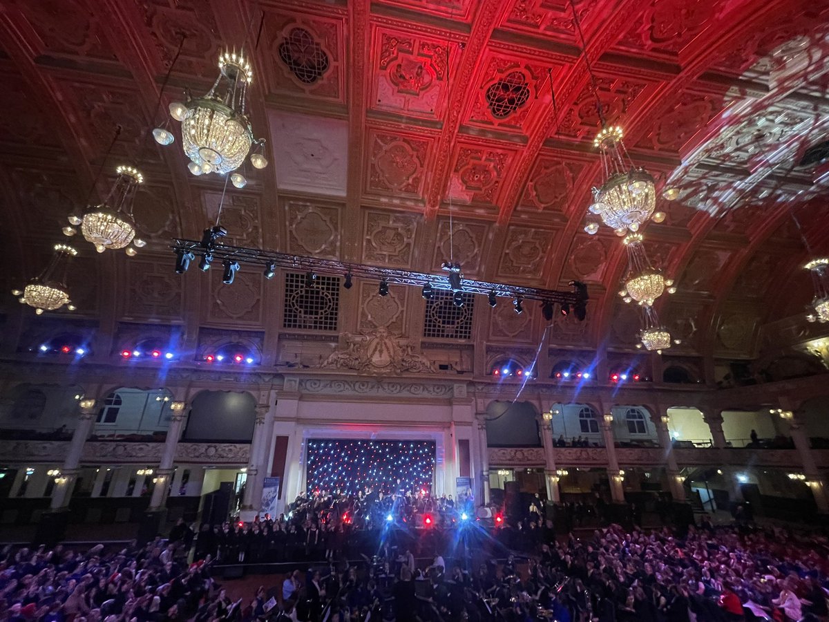 Fabulous time last night in <a href="/WGBpl/">Winter Gardens BPL</a> watching over 1000 #Blackpool children and young people showcase their musical talents.   <a href="/BpoolMusicServ/">Blackpool Music Service</a> is a credit to the town, their hard work dedication and commitment to our young people creating is truly inspirational