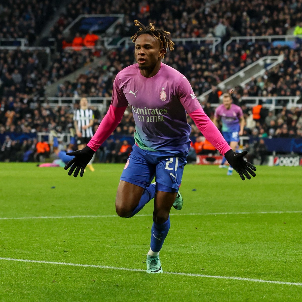 I am all about the downfall of Newcastle United! The fact that my Nigerian Brother gave them the last cut makes me happier! Chukwueze onye ball, Lerry’s babe would be so proud. #UCL