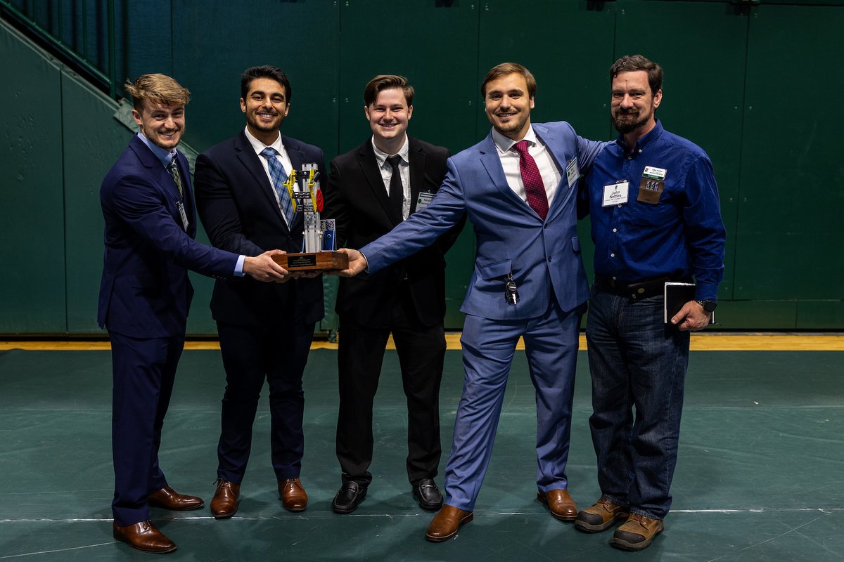 From projects in clean energy to advanced research in alternative sensor technologies with wireless capabilities, the energy industry was WELL-REPRESENTED at last week's Senior Design Expo. 

And to top it off, the winning presentation for Senior Design 1 was an energy project!