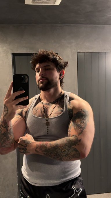 100% beef https://t.co/1mjd6eBuk2