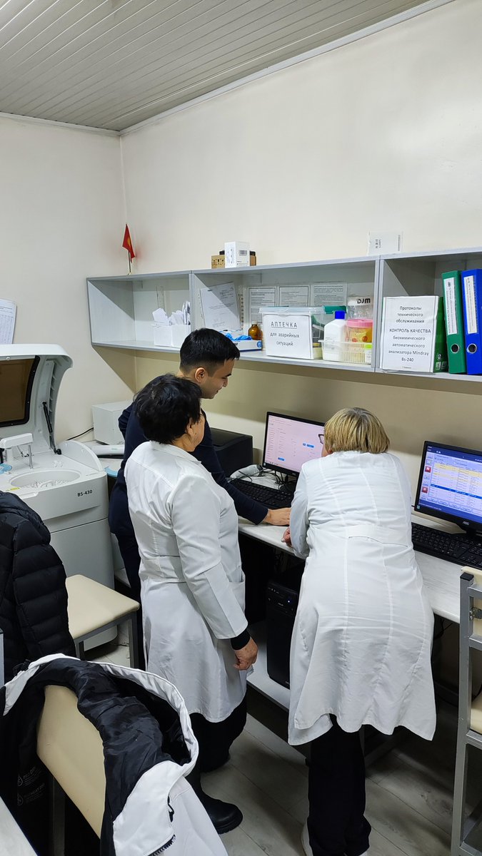 WHOKyrgyzstan's tweet image. 👏 Exciting collaboration!

@cez_med_kg &amp;amp; @WHOKyrgyzstan specialists joined forces to boost the efficiency of the lab by connecting it with the national #iLAB info system via a WHO-supported initiative.

The national #iLAB system is expanding across Kyrgyzstan 🇰🇬 💪

#WHOinAction