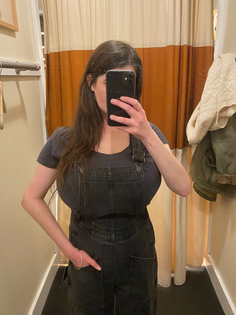 i’m an overalls girl now