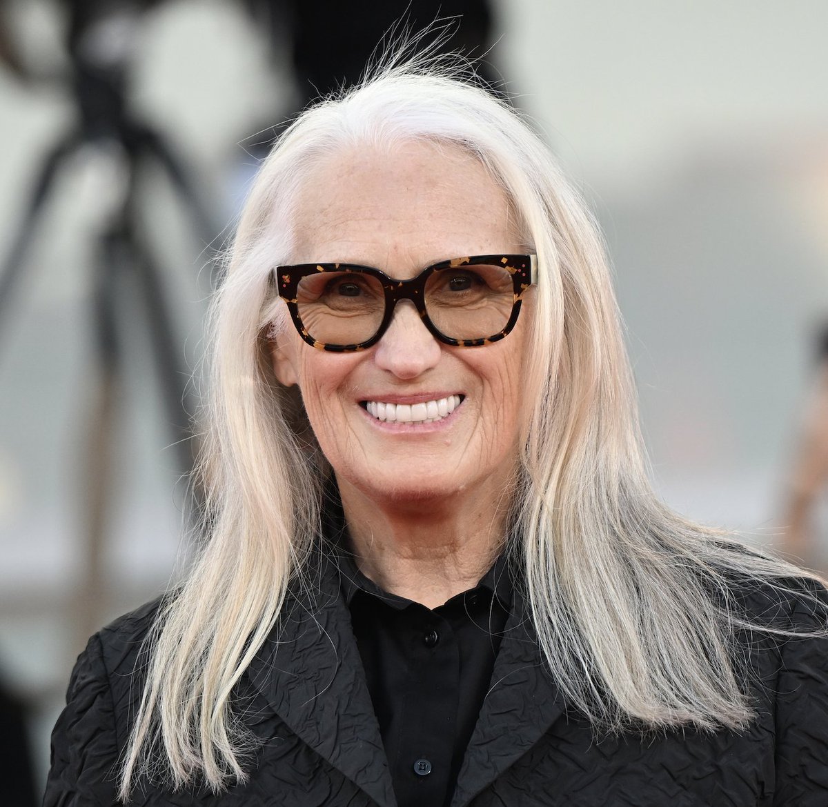 Variety's tweet photo. Jane Campion says "Priscilla" is one of the best films of 2023.

"There is so much dare, risk and rigor in Sofia Coppola’s filmmaking, so much radical trust that it scares the pants off lesser filmmakers."

https://t.co/i3ckgy0Doh https://t.co/QlRhHQGALY