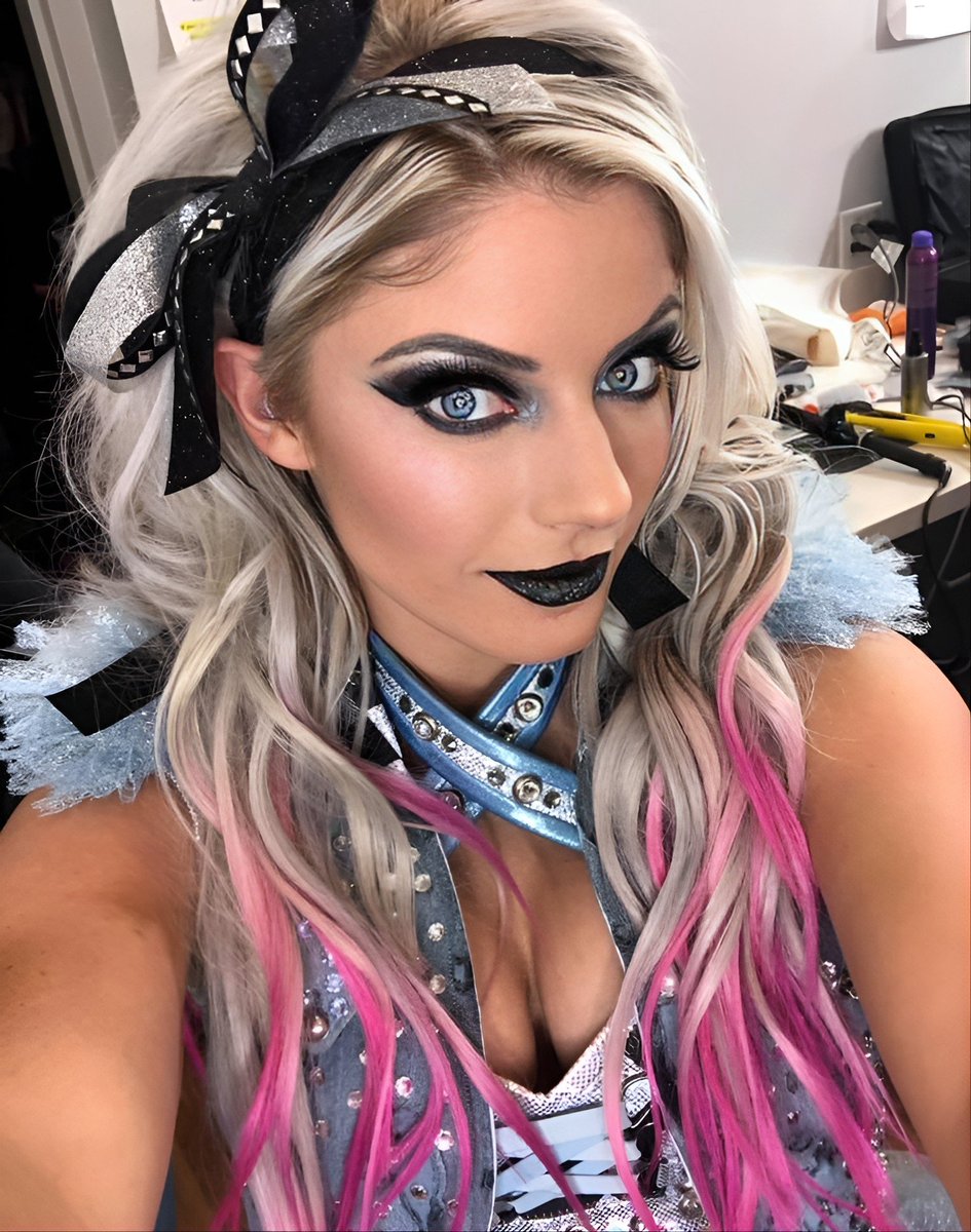 Evening Bliss
#AlexaBliss #EveningBliss