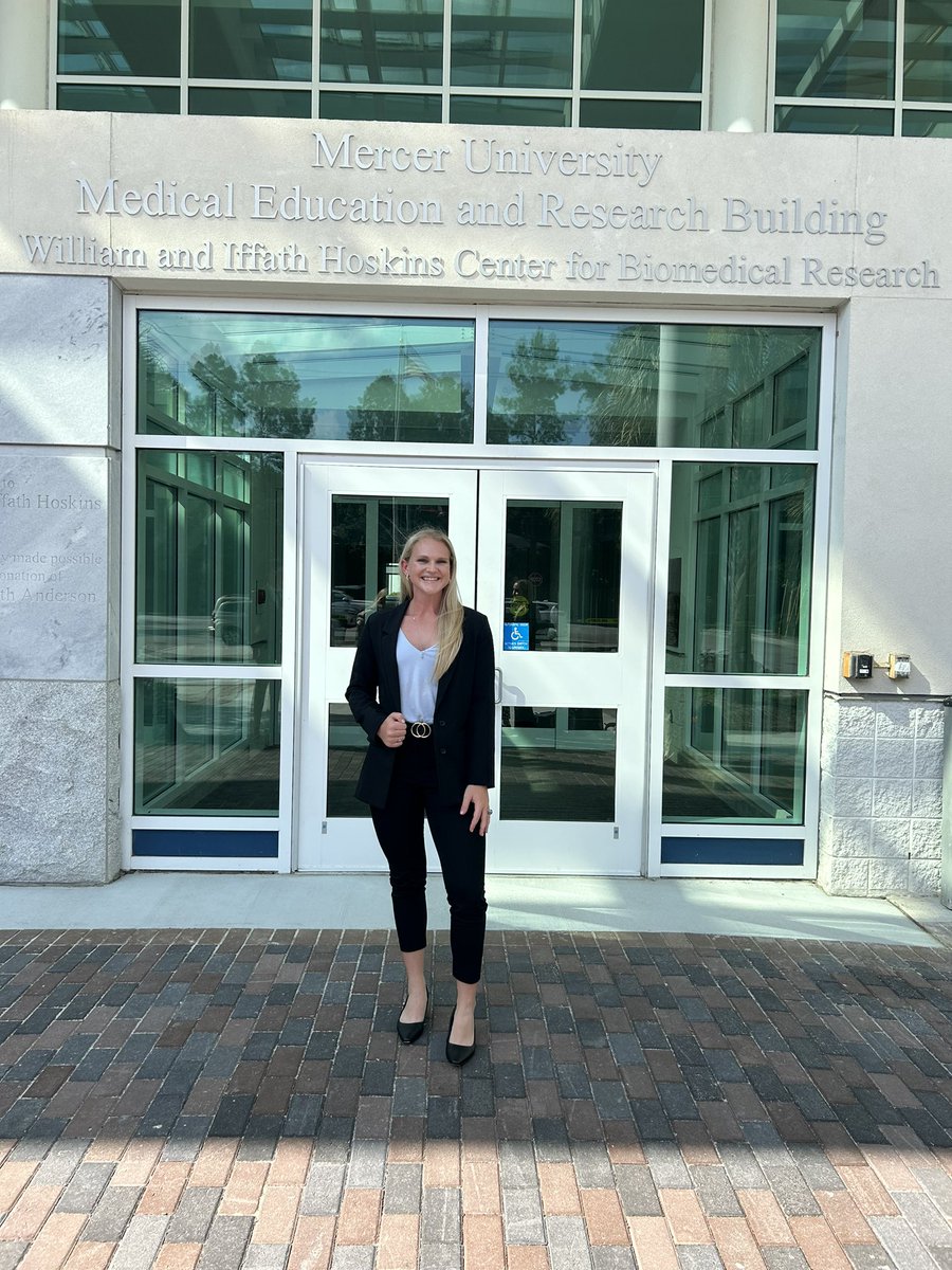 taylormacera29's tweet photo. from orientation to being done with block one of eight! only 7 more blinks until MD 🩺 https://t.co/BRiFFOlTtQ