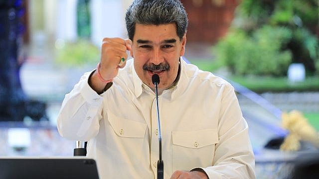 Presidente Maduro augura destino grandioso y productivo en Venezuela
goo.su/xx5bIhs
#DiálogoEsPazYSoberanía