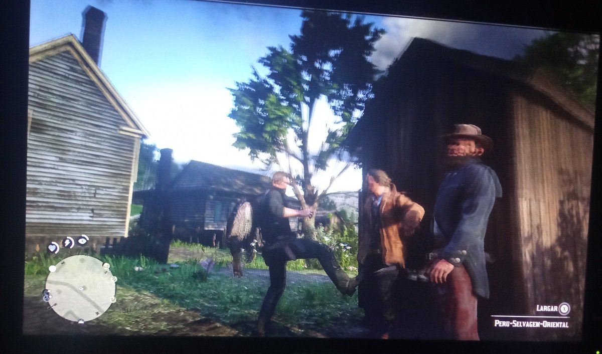 HDB0YS's tweet image. O Loki descobriu que se você carregar um peru nas costas, consegue apagar a galera no chute com umas 3 porradas só KKKKKK tá esse doente andando em valentine dando bica nos caras