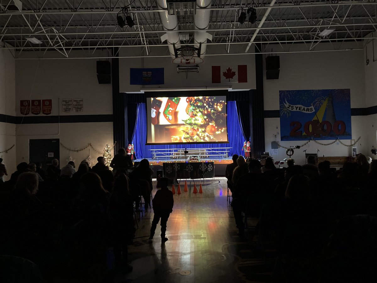 The <a href="/BeaconhillFMPSD/">Beacon Hill School</a> gym is the place to be tonight … Christmas concert starts at 6pm and seats are filling up fast! <a href="/FMPSD/">Fort McMurray Public School Division</a>  #HottestTicketInTown <a href="/ChelsiJR/">Chelsi Ryan (she/her/elle)</a>