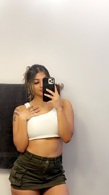 cute as fvck😻 https://t.co/hqaeEGhov1