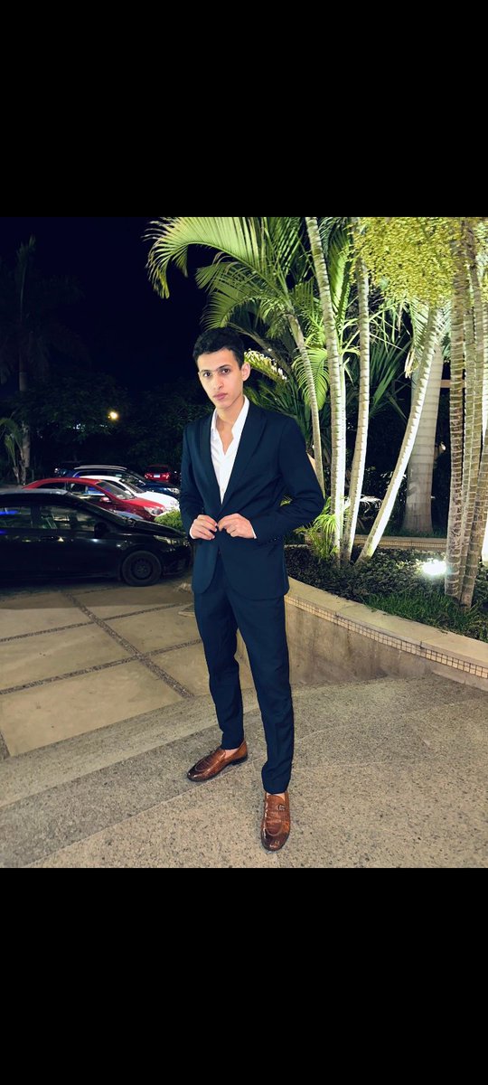 اللهم ابداله دارا خيرا من داره، واهلا خيرا من اهله، وادخله الحنه، وأعذه من عذاب القبر، ومن عذاب النار، اللهم عامله بما انت اهله، ولا تعامله بما هو اهله، واغفر له وارحمه يا ارحم الرحمين