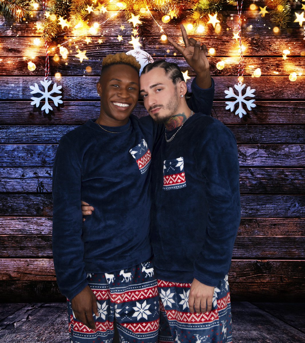 GeminiKing98's tweet photo. It’s gonna be a warm December cuddled up making memories with you.🎄☃️💕
#1stSet🤭 #Christmas2023
•
📸: @BlackRosePhotog / @MorganLeShade1 https://t.co/JlPRwnsdSQ