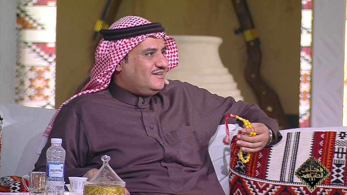 هذا الشاعر..
عظيم جداً 
نقي جداً 
كبير جداً 
حرفياً تواجده في مبادرة #حنا_لها  اثرت الساحة..
انا من اشد المعجبين في #سفر_الدغيلبي  ❤️❤️
#مهرجان_الملك_عبدالعزيز_للإبل8