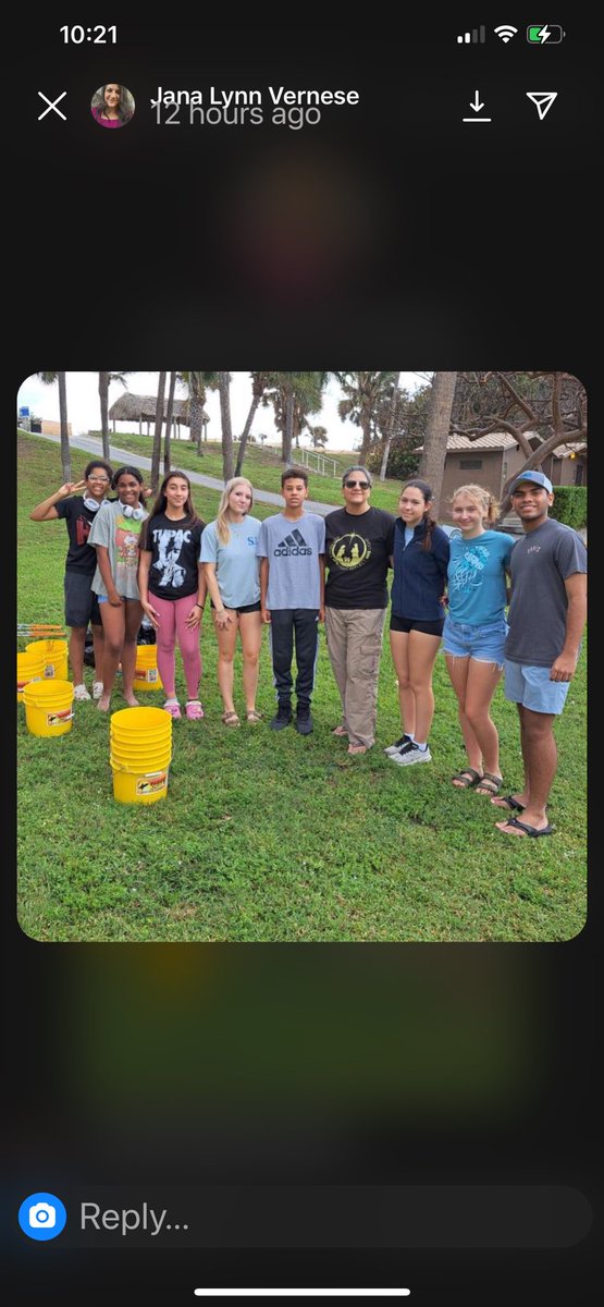 Surface71wpb's tweet photo. Beach clean up…Thanks @pbcsd for coming out last weekend! #thinkbluegogreen https://t.co/VHsafRDpZ1