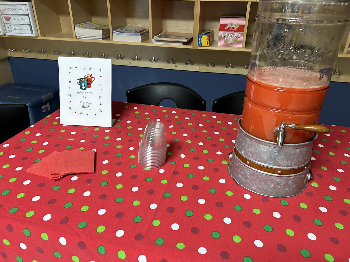 The wonderful RLA team <a href="/NISDGlenn/">Glenn Elementary</a>  hosted a school friendly RLA happy hour! Teachers sipped on festive Christmas punch and dug into MAP! 🎄🎅🏼🎁☺️ <a href="/michelleRfine/">Michelle Fine✨</a> <a href="/JGELEMVP/">Alfonso Cruz</a>