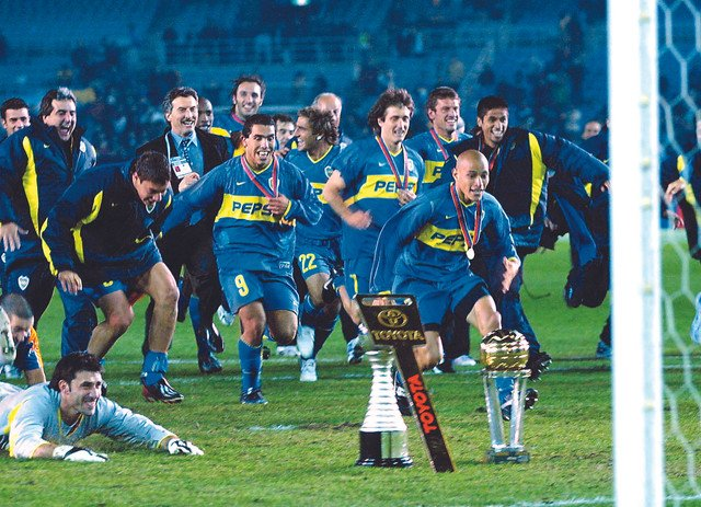 Volve10Riquelme's tweet photo. Hace 20 años Boca hizo historia ganándole al Milan de Kaká, Cafú y Pirlo

Japón no es para cualquiera https://t.co/dnHOKIdWWi