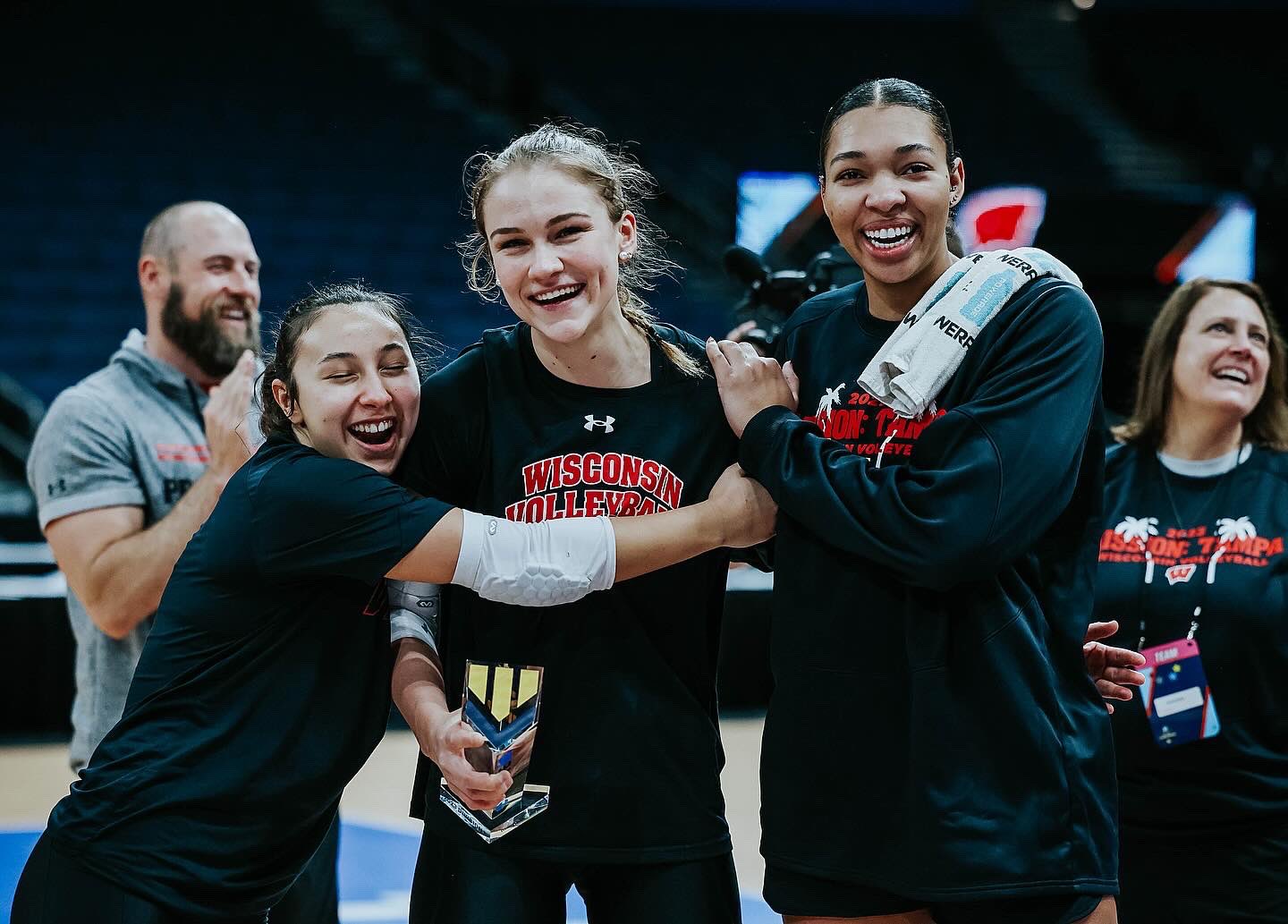 The Controversy Wisconsin Volleyball Team Leaked Photos and Videos WI Spotlight