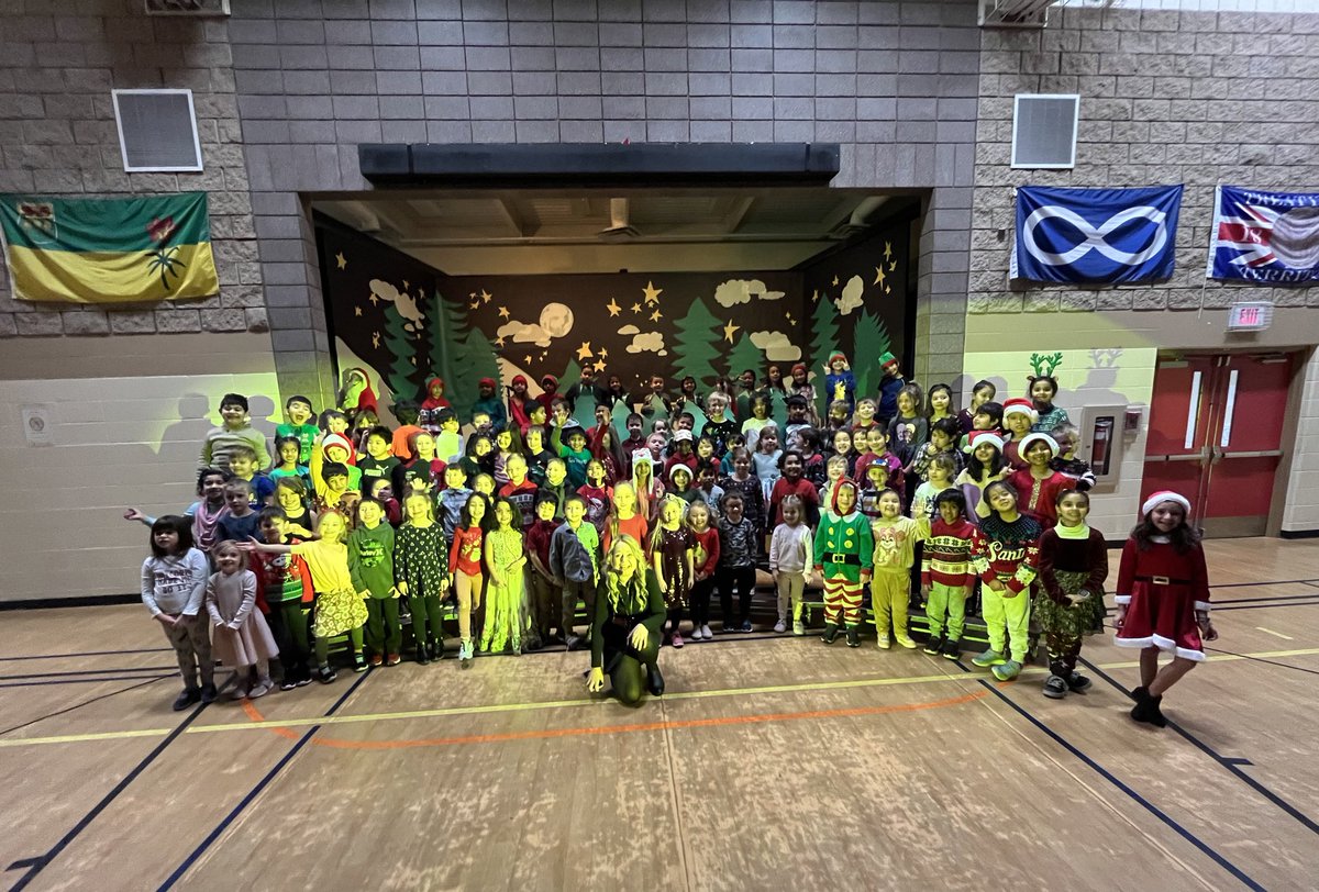 NPWschool's tweet image. Our Kindergarten to Grade Two classes brought the house down with “The Littlest Christmas Tree!” Talk about cuteness overload 🎅🏼🎄🎶 #spslearn @NPWschool @StoonPubSchools