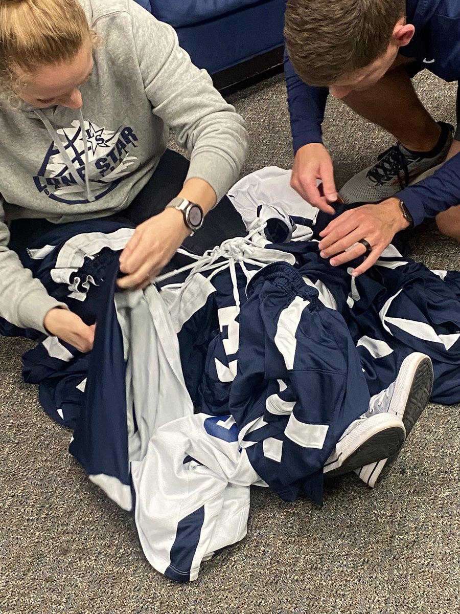 Our Freshman babies couldn’t find the clips… Somewhere in the problem solving someone said: “Let’s use the strings from our shorts to attach them to our jerseys” 😩🤦🏾‍♀️ = the tragic situation you see below!!! 😂😂😂 @the_coach_hill2 @Jarrett_G @LSHS_BBall @LSHSRangers