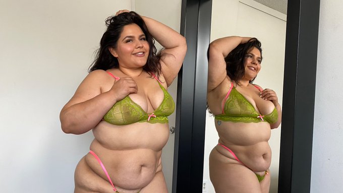 Not horny, not horny "opens up OF fan messages", well I guess I'm horny now. https://t.co/gKmzrSLRMi<a href="/tag/mvsales"class="tags"><span>#mvsales</span></a>