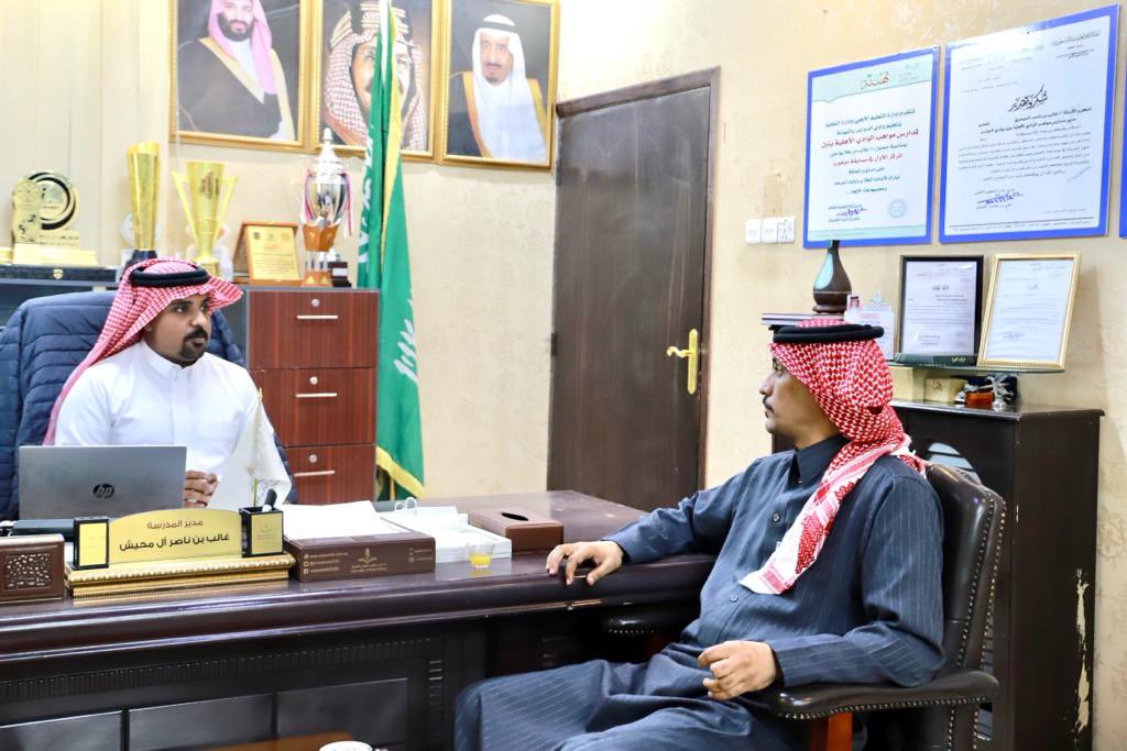 mawaheb2022's tweet photo. تشرفت مدارس #مواهب_الوادي الأهلية بزيارة المشرف التربوي الأستاذ عبدالله بن شجاع آل وثيلة لمتابعة سير العملية التعليمية والانضباط المدرسي . 
#تعليم_وادي_الدواسر https://t.co/sNlyaHXQ2i