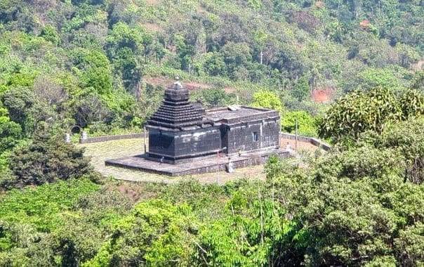 The Only Shiva Temple Of Hassan District Of Karnataka, Opens Every January In a Whole Year For Abhishekam.

(Does anyone know the reason why it’s not opened throughout the year?)

Betta Bhairaveshwara Temple, 
Hassan District, Karnataka is at a distance of 35 km from Sakleshpur,