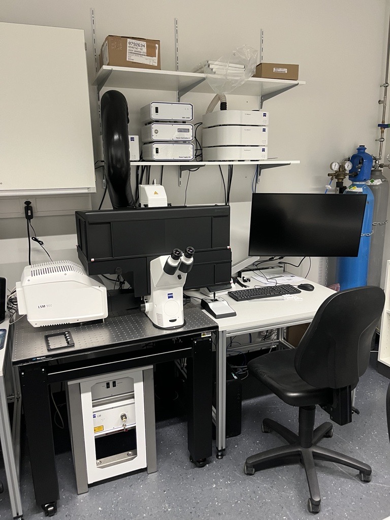 UZH Microscopy tweet media