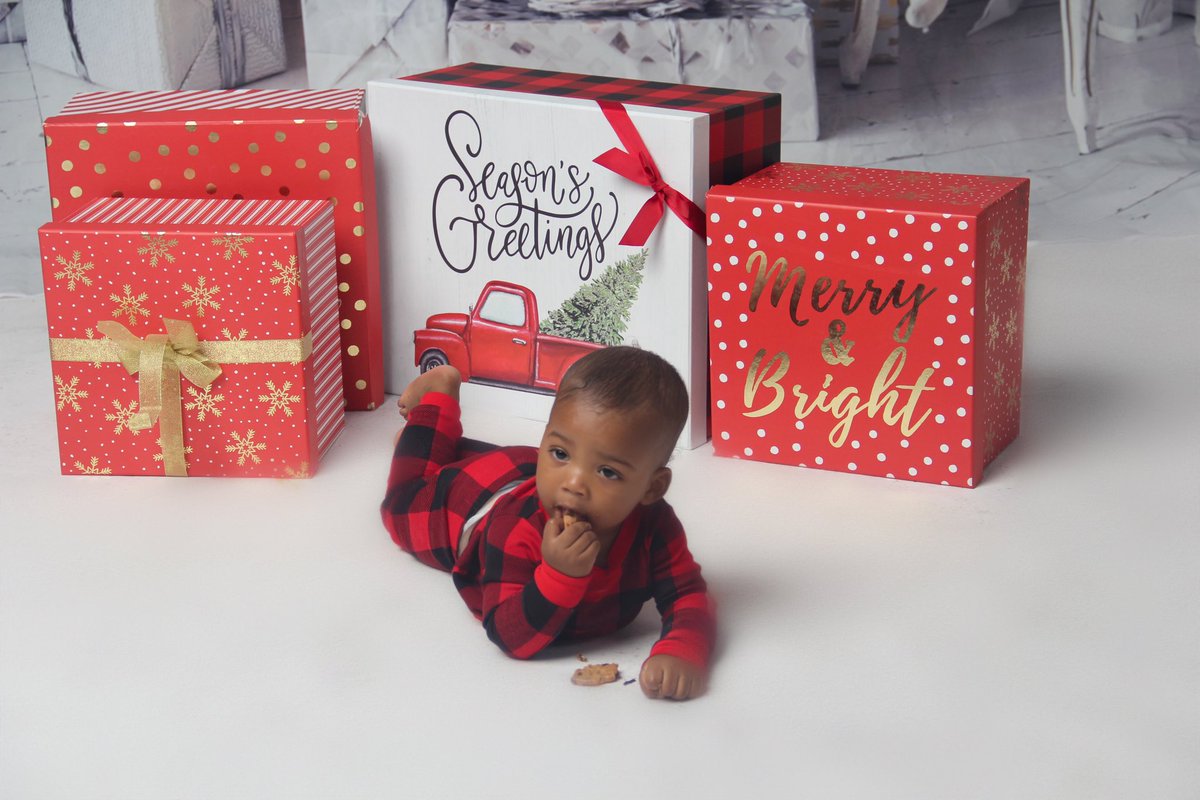 _thejaylashow's tweet image. The best gift Iβve ever had was you. π©βπ¦β€οΈ #HappyHolidays