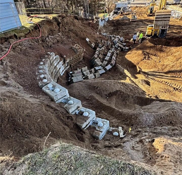 The signs of retaining wall failure can be obvious to the naked eye like the cracking of concrete, bowing of wood or bulging of brick, however, other symptoms may be more discrete like inadequate sub-soil drainage or surrounding soil collapse.