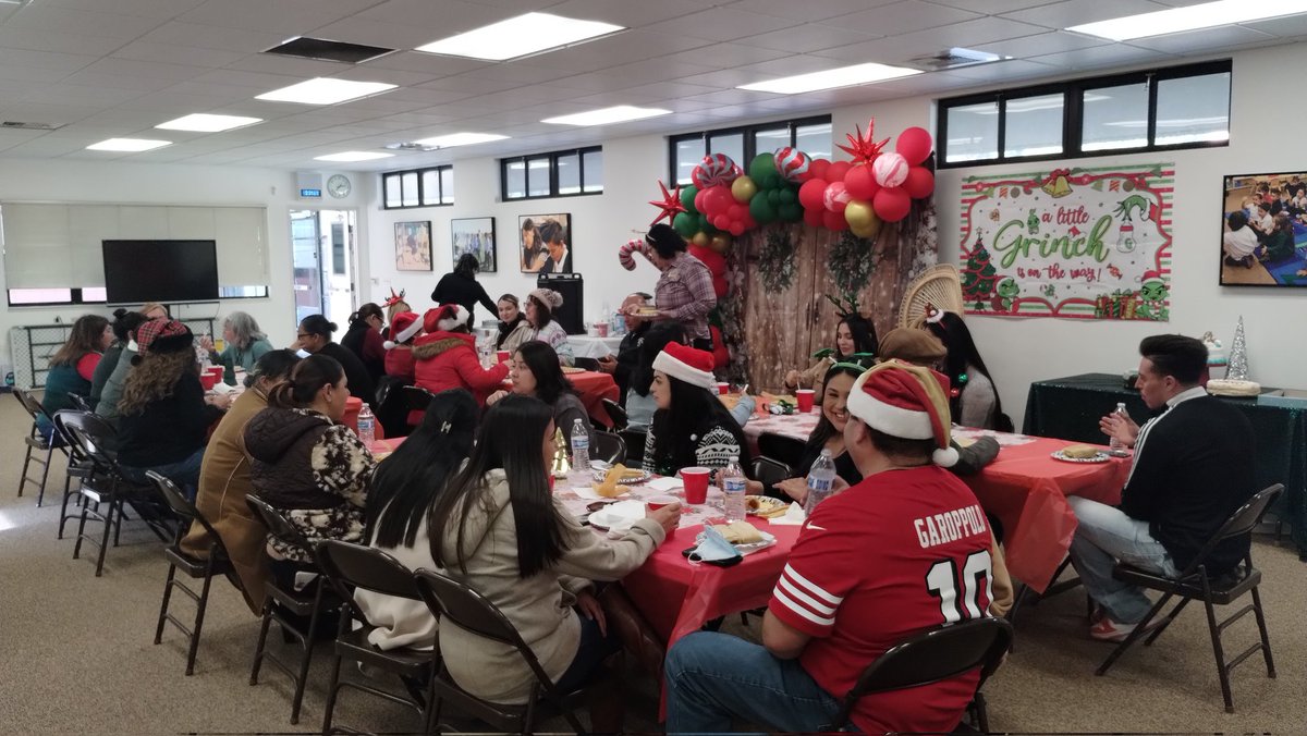 Celebrating the holidays with our amazing teachers and staff! 🎉🌟 Grateful for the hard work and dedication that lights up our school community. Wishing everyone warmth, joy, and unforgettable moments this festive season! 🎄❄️ #TeamHolidayCelebration #VRBStrong