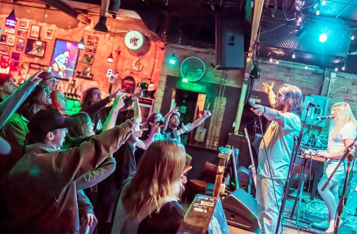 ¯\_(ツ)_/¯ tweet media