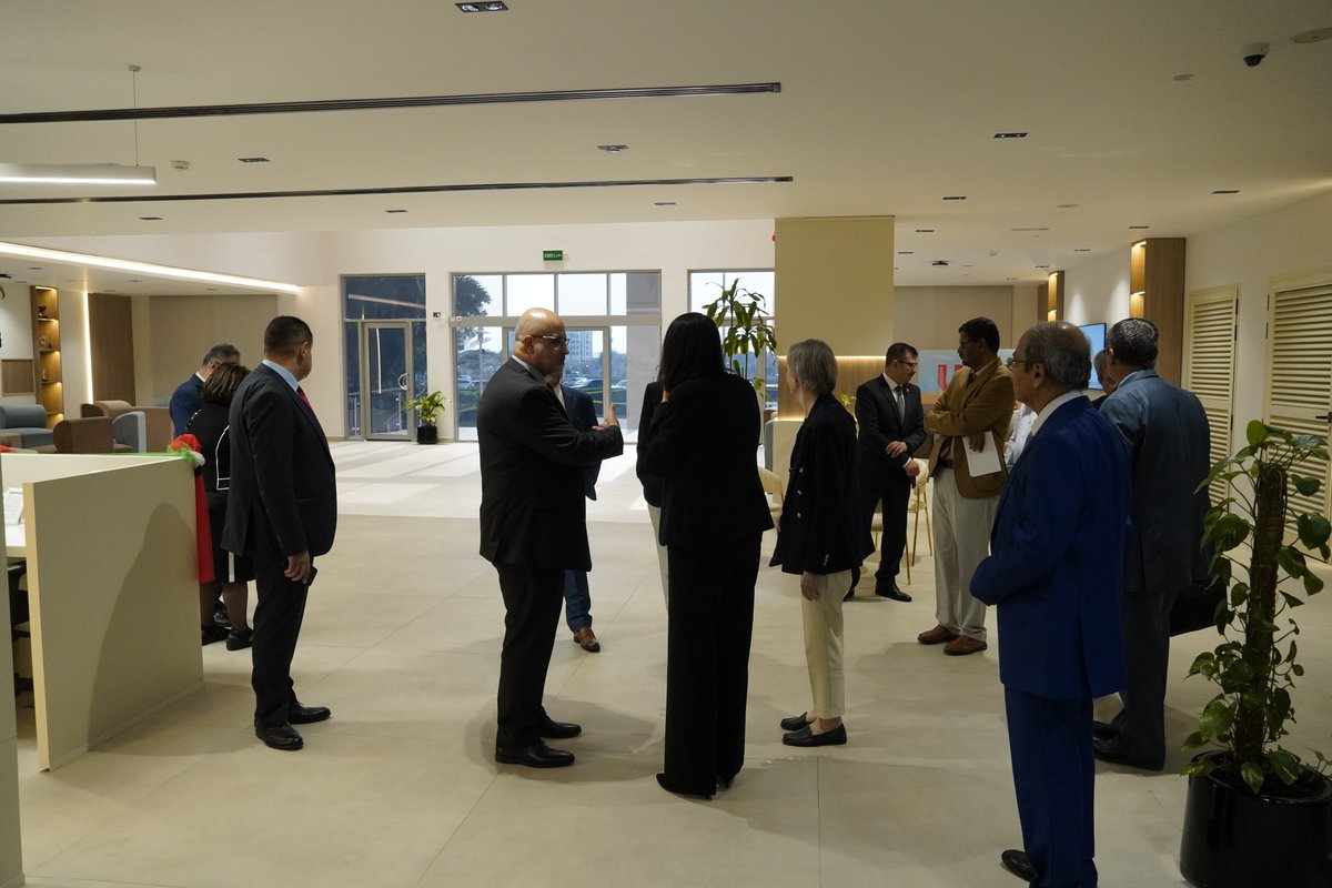 #RAKCOMS Gears Up for Excellence with Inaugural Advisory Board Meeting

RAK College of Medical Sciences (RAKCOMS) took a major step towards advancing its strategic goals with the inaugural Advisory Board meeting for the academic year 2023-2024. Held on the RAKMHSU campus, the