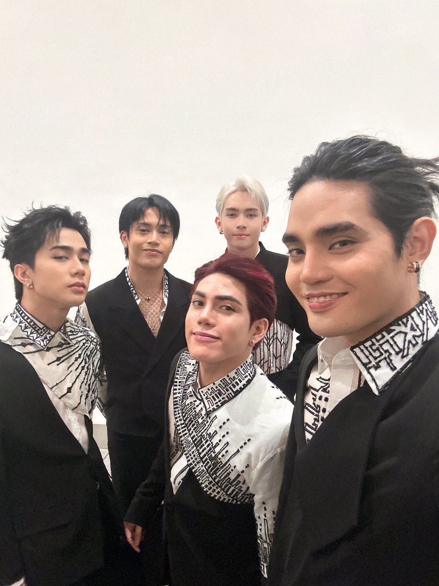 What’s up, A’TIN? We’re now here at AAA 👋🏼 We missed you so if you’re still on the way, hurry up and see you later! 💙

#SB19 #SB19atAAA2023 #AAA2023inPH #2023AAA