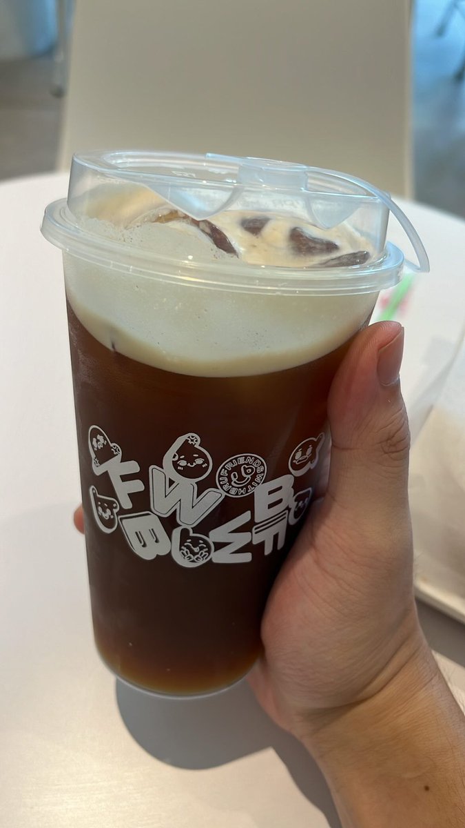 Ada coffee shop baru namanya FWB 😬