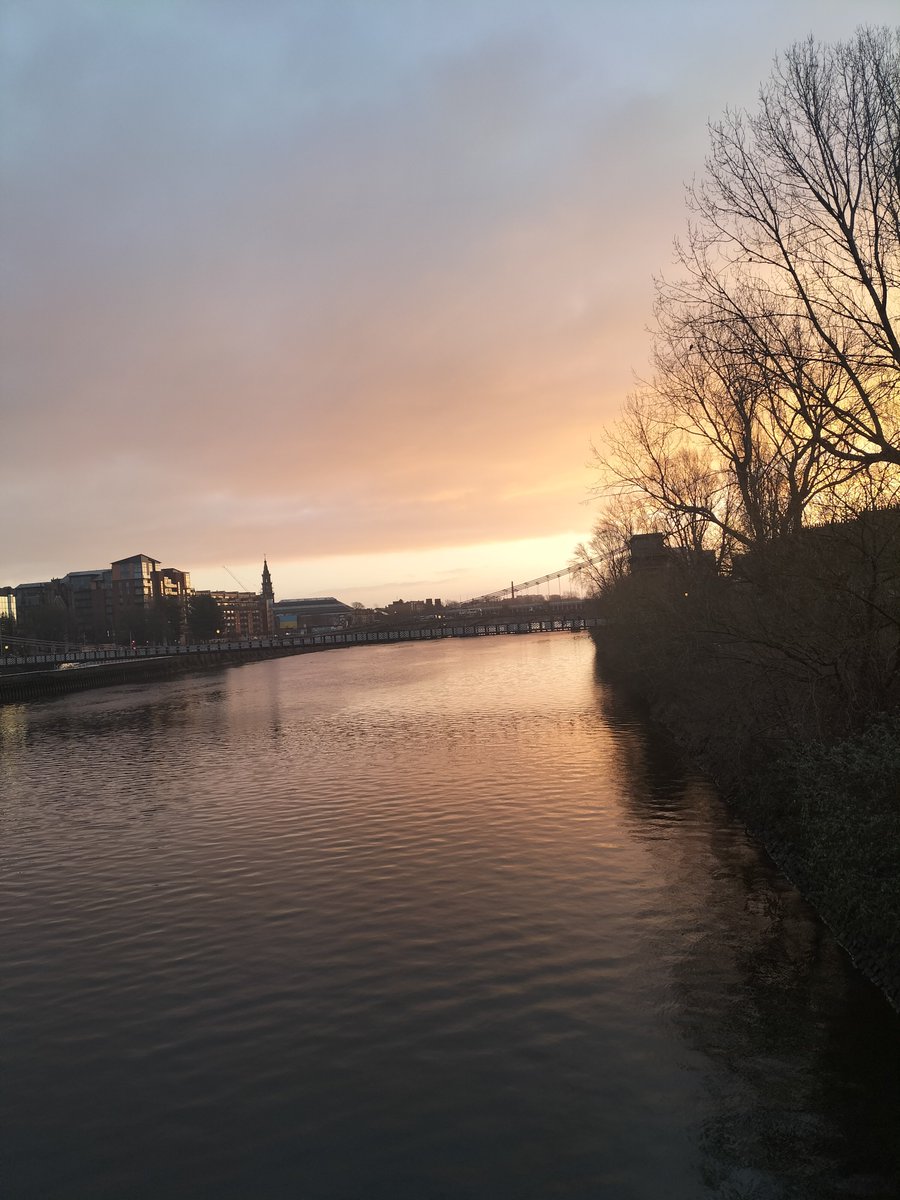 Sunrise on the Clyde this morning