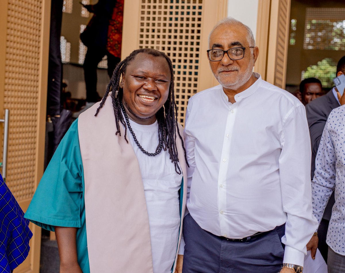 CHEKA NA FURAHI TU MAANA AFYA HAITOKANI NA KUNYWA DAWA