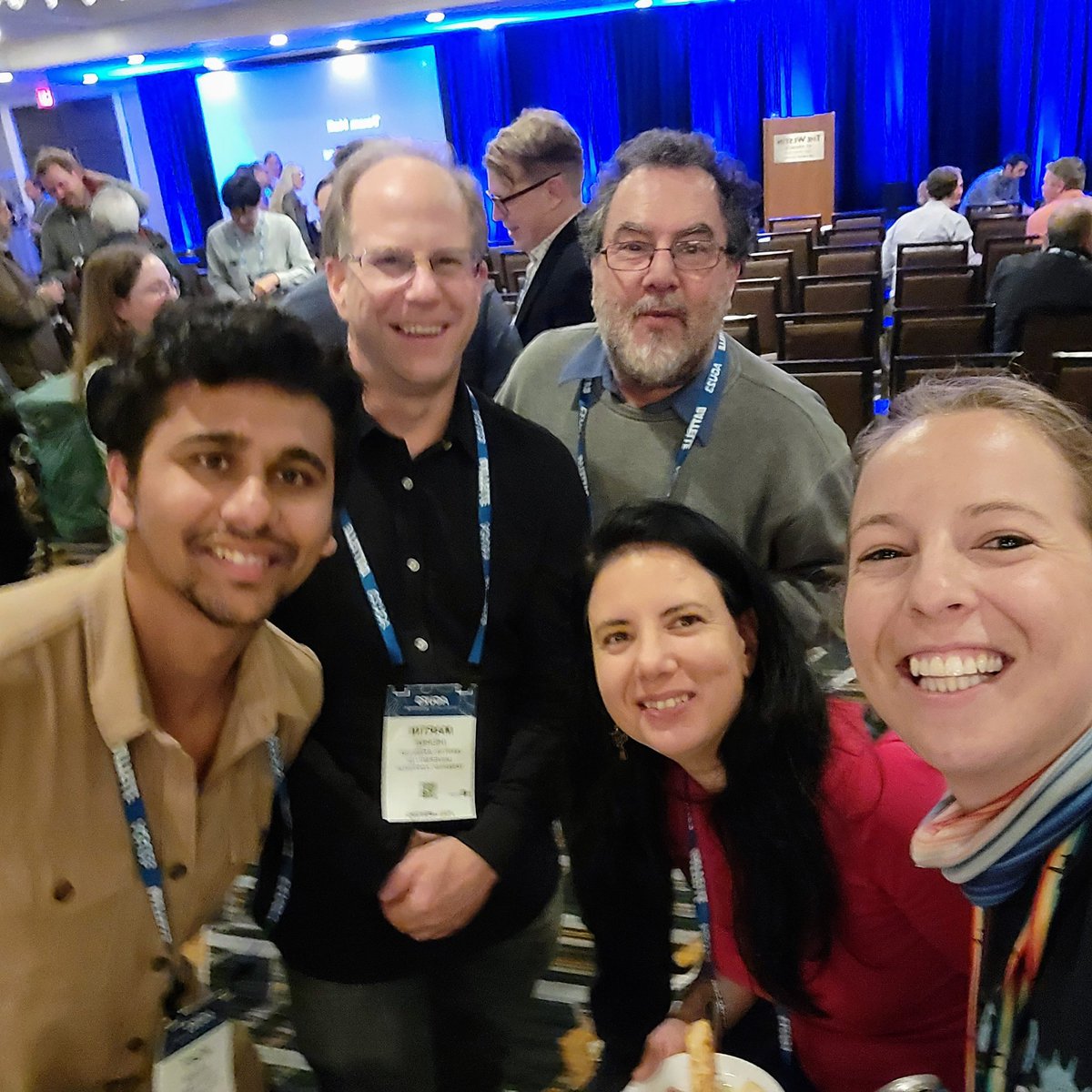 anzic_iodp's tweet photo. It's great to have so many of our ANZIC scientists attending the #IODP town hall meeting at #AGU2023

ANZIC is happy to be a part of this amazing international science community that is so resilient to all the changes. https://t.co/a8veQTVk1b