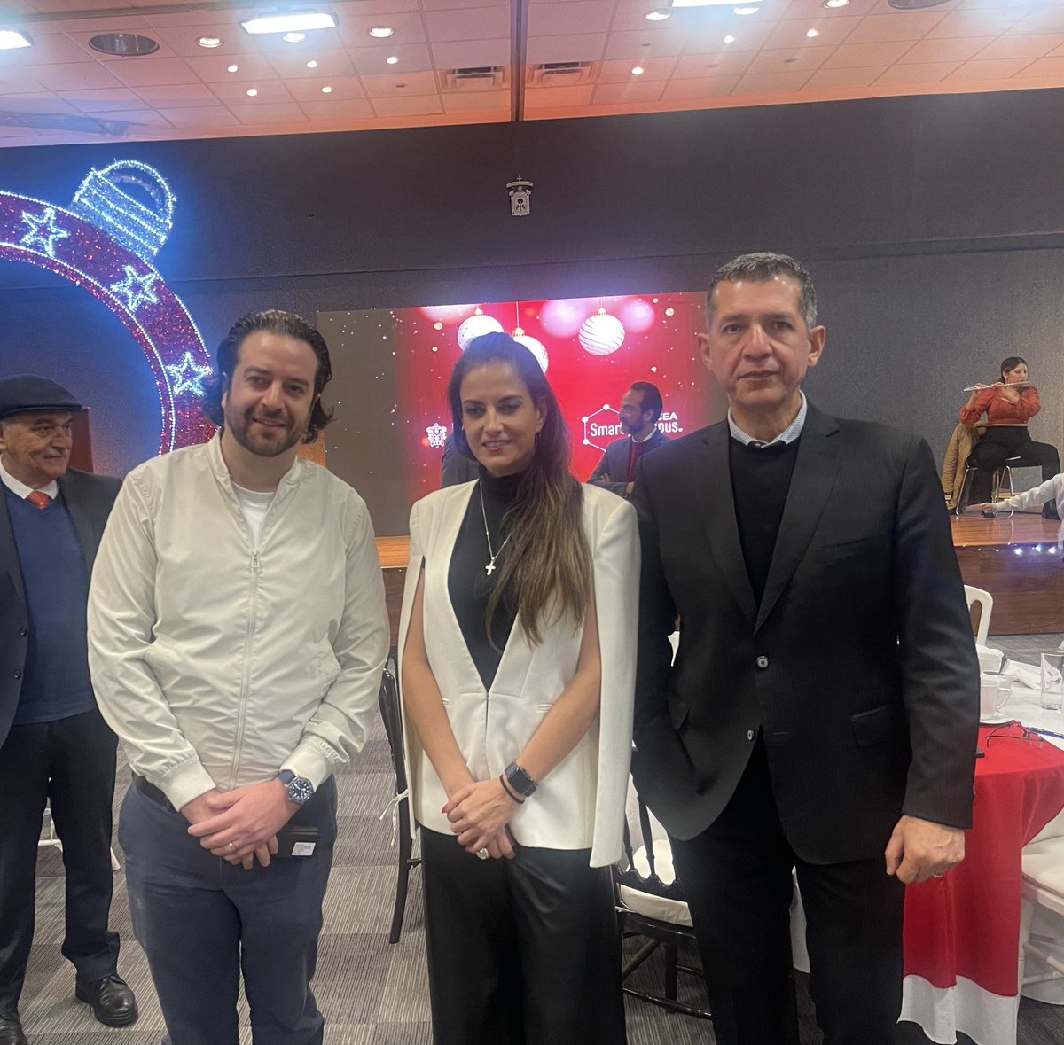 Convivio navideño de @cucea_oficial  gracias Rector @lgustavopadilla por la invitación y por un año complejo, de grandes retos , pero también de grandes resultados #PatronatoCucea
