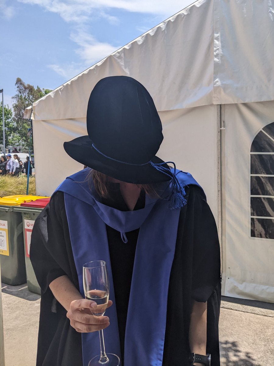 Urvi Modak (@modakurvi) on Twitter photo graduated! grateful for the many incredible people who have supported me, with special mention to supervisor extraordinaire Lara <a href="/Malins_Lab/">Malins Lab</a> , who made it through the whole ceremony very professionally despite being given the world's largest hat to wear 🎓🧪 graduated! grateful for the many incredible people who have supported me, with special mention to supervisor extraordinaire Lara <a href="/Malins_Lab/">Malins Lab</a> , who made it through the whole ceremony very professionally despite being given the world's largest hat to wear 🎓🧪