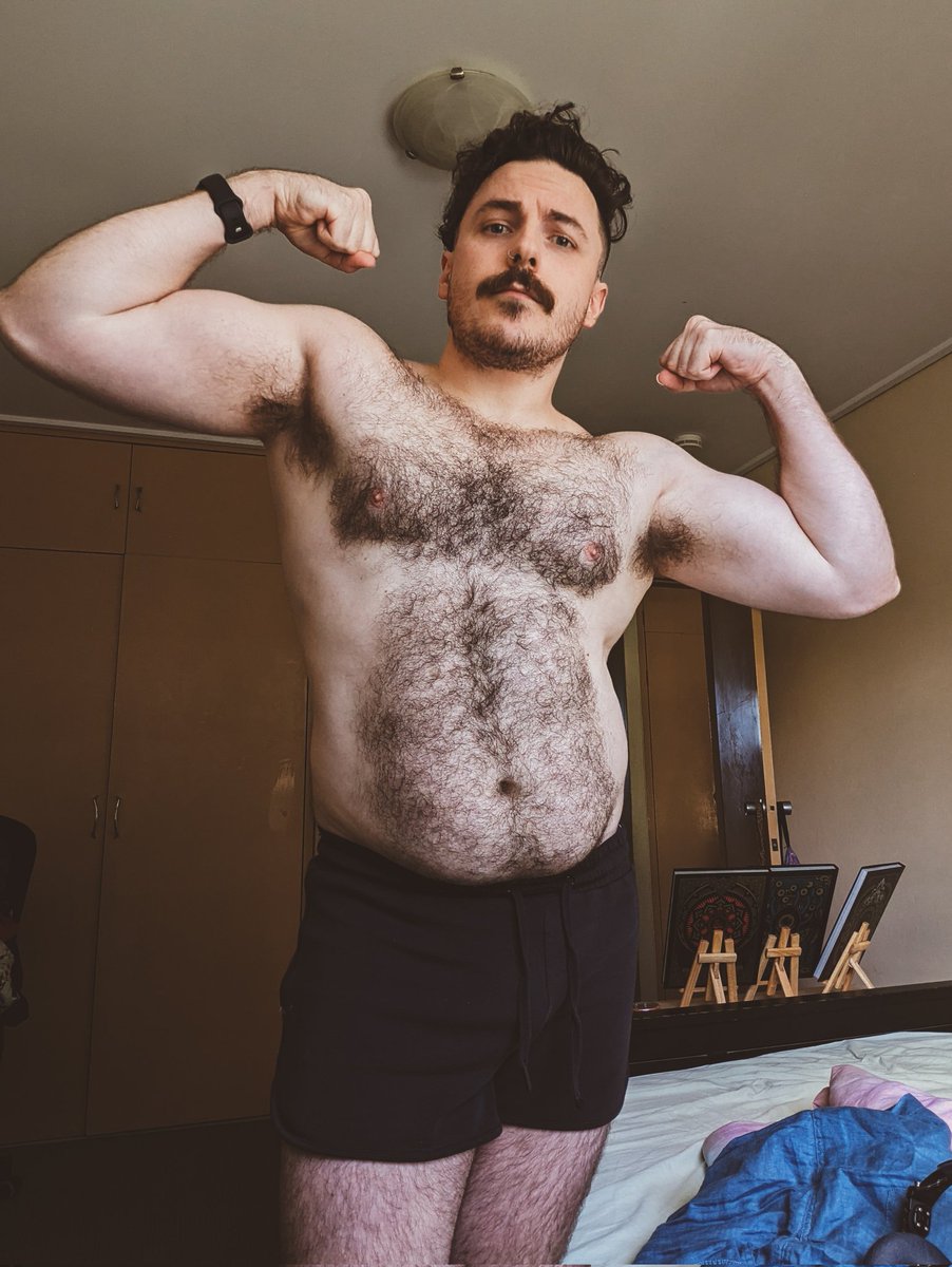 chonkthot's tweet photo. best pit selfie of 2023? the one i took literally yesterday https://t.co/9Af7UwIP6j