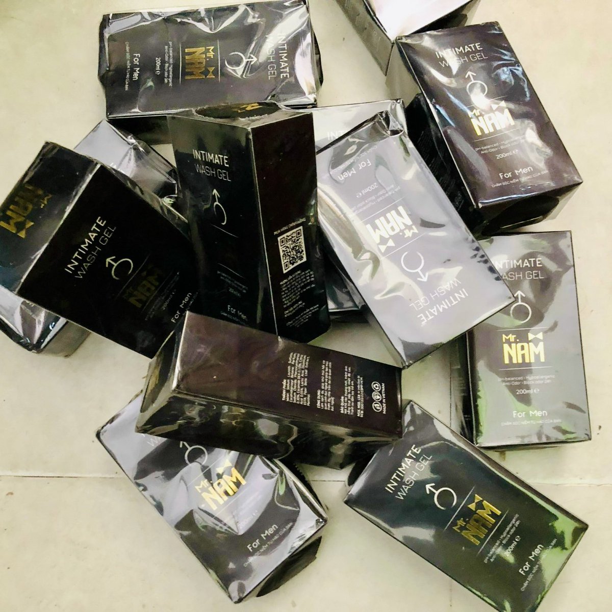 BotdamT's tweet image. Gel vệ sinh Nam mr Nam về hàng bị ướt thùng 

SÀ LÉ 66.67% chỉ còn 100xu/em