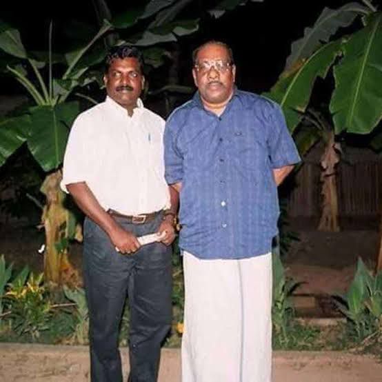 thirumaofficial's tweet photo. 'தேசத்தின் குரல்'  என 
மேதகு பிரபாகரன் அவர்களால் சிறப்பிக்கப்பட்ட ஈழவிடுதலை அரசியல் களத்தின் மூத்த தலைவர் திரு. ஆன்டன் பாலசிங்கம் அவர்களை நினைவுகூர்ந்து அவருக்கு எமது செம்மாந்த வீரவணக்கத்தைச் செலுத்துகிறோம்.
#AntonBalasingam #MemorialDay https://t.co/AblCFbCaVf
