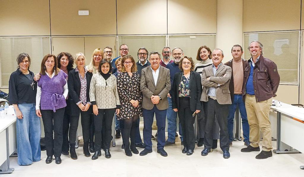 📍Ayer tuvo lugar en el Aulario del #IAAP, en Sevilla, la reunión trimestral de personas evaluadoras de políticas públicas. #AAPP #JuntadeAndalucia #PoliticasPublicas