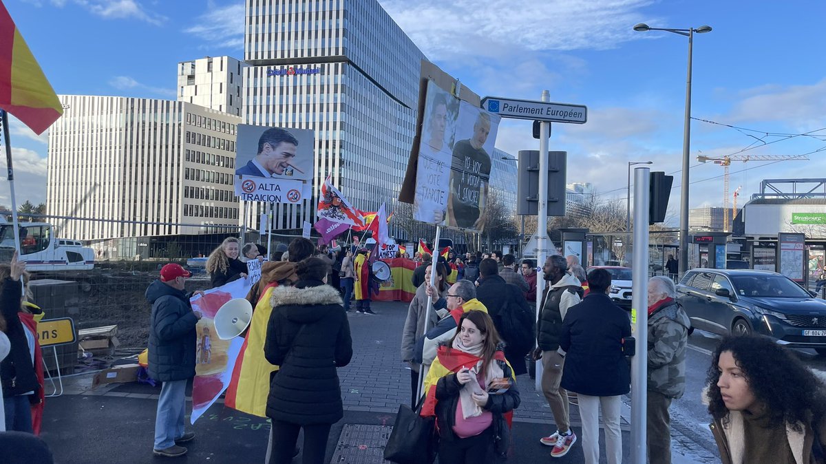 ‼️24 de autobús de ida… y ahora otras 24h que nos quedan de vuelta…con gente MARAVILLOSA, cada uno de su padre y de su madre, de diferentes lugares de España, pero con UN MISMO OBJETIVO COMÚN:

“RECUPERAR EL ESTADO DE DERECHO EN ESPAÑA”

Gracias MIL a <a href="/hazteoir/">HazteOir.org</a> por haber hecho
