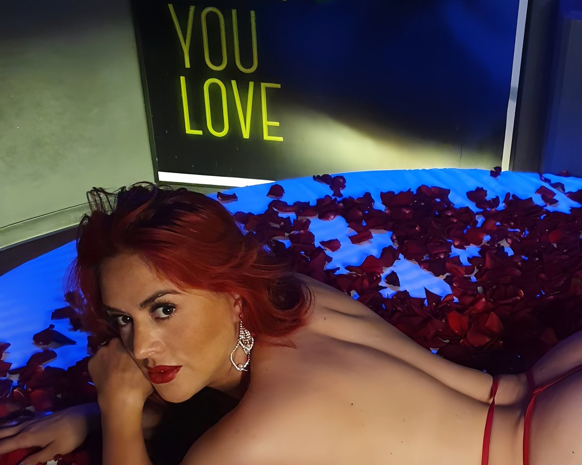 Ya casi están patreon.com/roxitoxic